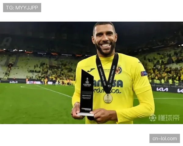 比利亚雷亚尔老将卡普埃专访，分享其在后腰位置阅读比赛并进行拦截的经验